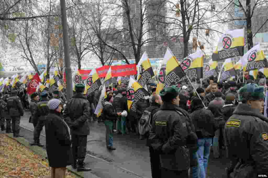 Более трех тысяч человек приняли участие в «Русском марше»