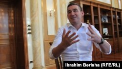 Претседателот на косовското Собрание, Кадри Весели