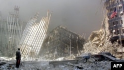 Atacurile teroriste din 11 septembrie 2001 asupra SUA au provocat moartea a aproape 3.000 de oameni.