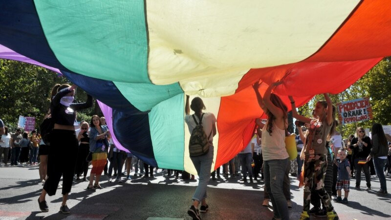 Crnogorski parlament protiv homoseksualnih brakova