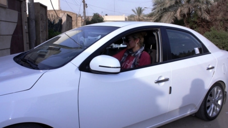 Türkmenistanda aýallaryň sürüjilik şahadatnama almagy kynlaşdy