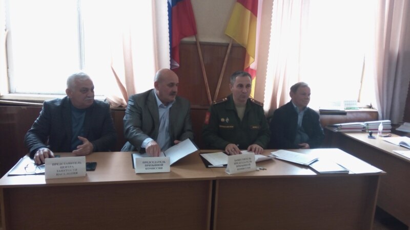 Арсен Фадзаев в Совфеде поднял вопрос расследования смерти солдата-срочника 
