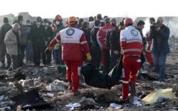 На місці падіння збитого українського пасажирського літака. Іран. Січень 2020 року