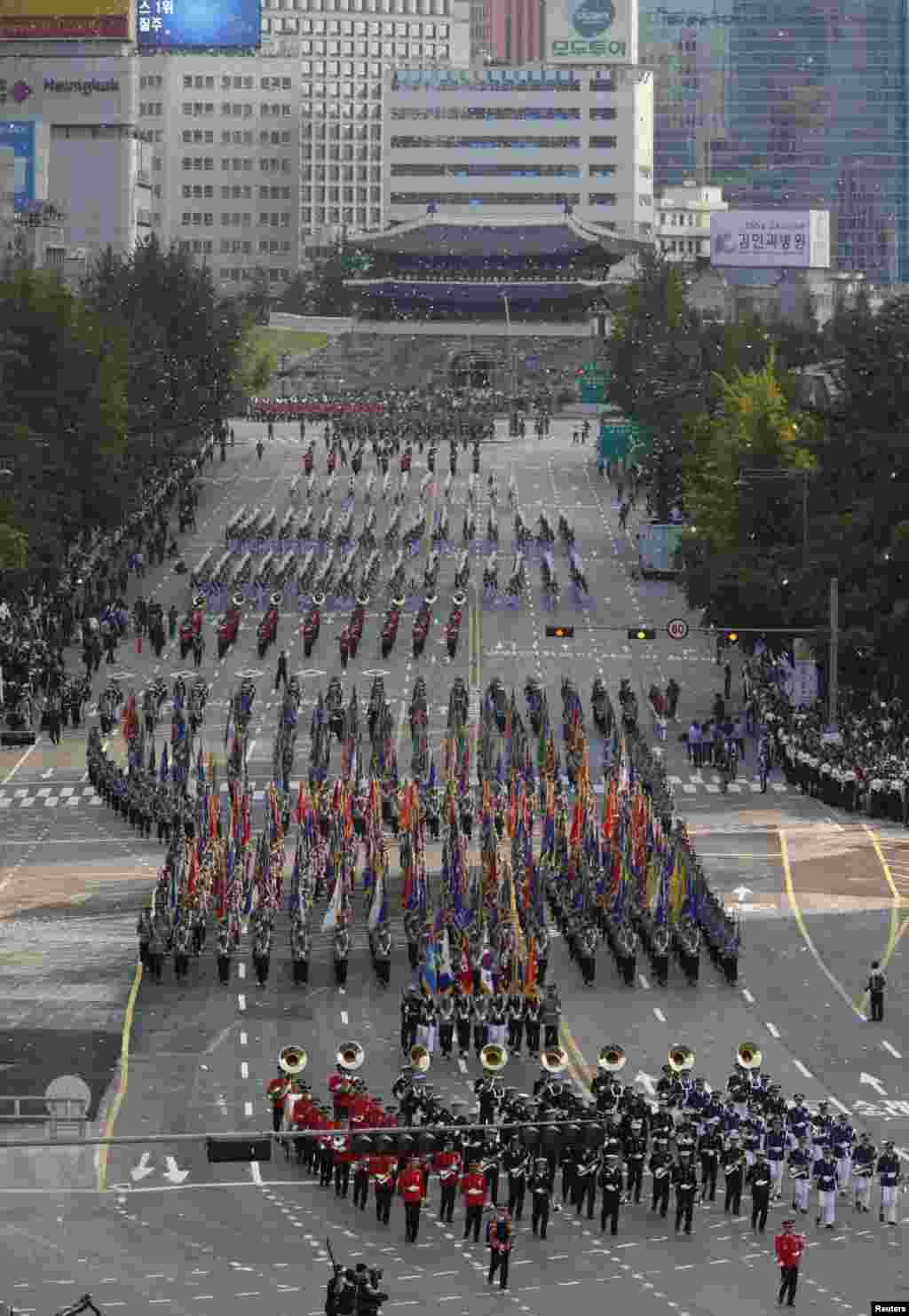 Военный парад в Сеуле