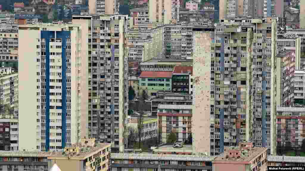 Residential buildings are seen in Sarajevo, Bosnia-Herzegovina, on November 29. (Midhat Poturovic, RFE/RL)
