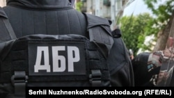 27 квітня ДБР вже проводила обшуки на понад 20-ти об’єктах на Львівщині, які належать родичам нардепів