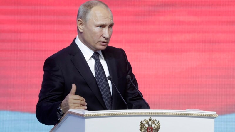 Путин Украинага экономикалык санкция киргизүү тууралуу жарлыкка кол койду