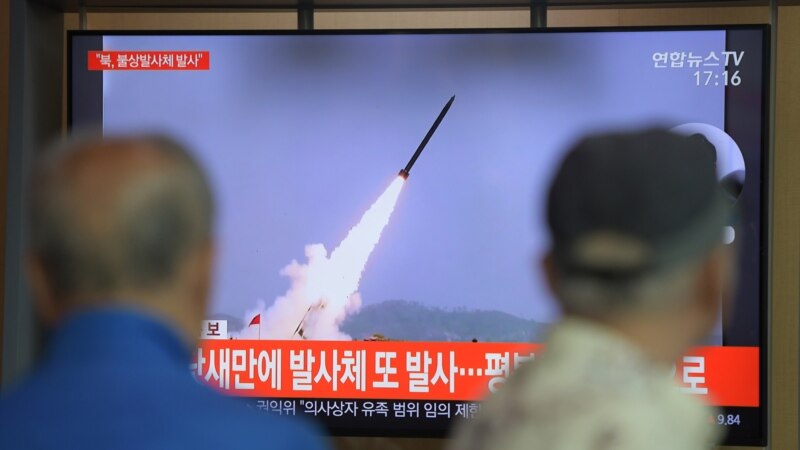 Түндүк Корея эки ракетасын сынады