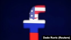 Facebook logo cu steagul Rusiei