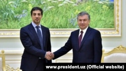 O‘zbekiston prezidenti Shavkat Mirziyoyev o‘tgan yil mart oyida Abu Dabida shayx Mansur bin Zaid al Nahayan bilan uchrashgandi.