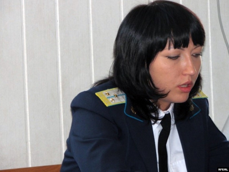 Прокурор Вероника Шукан по делу двоюродных братьев, обвиняемых в создании террористической группы. Астана, 11 сентября 2009 года. 