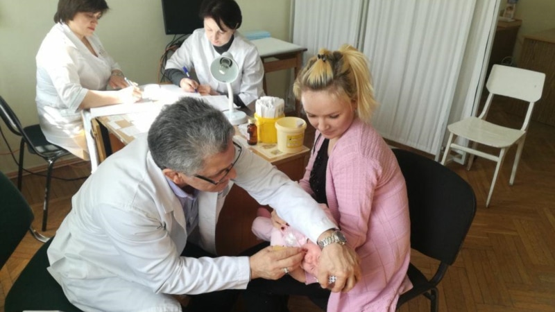 Команда хирургов Хасана Баиева обследует детей в Северной Осетии