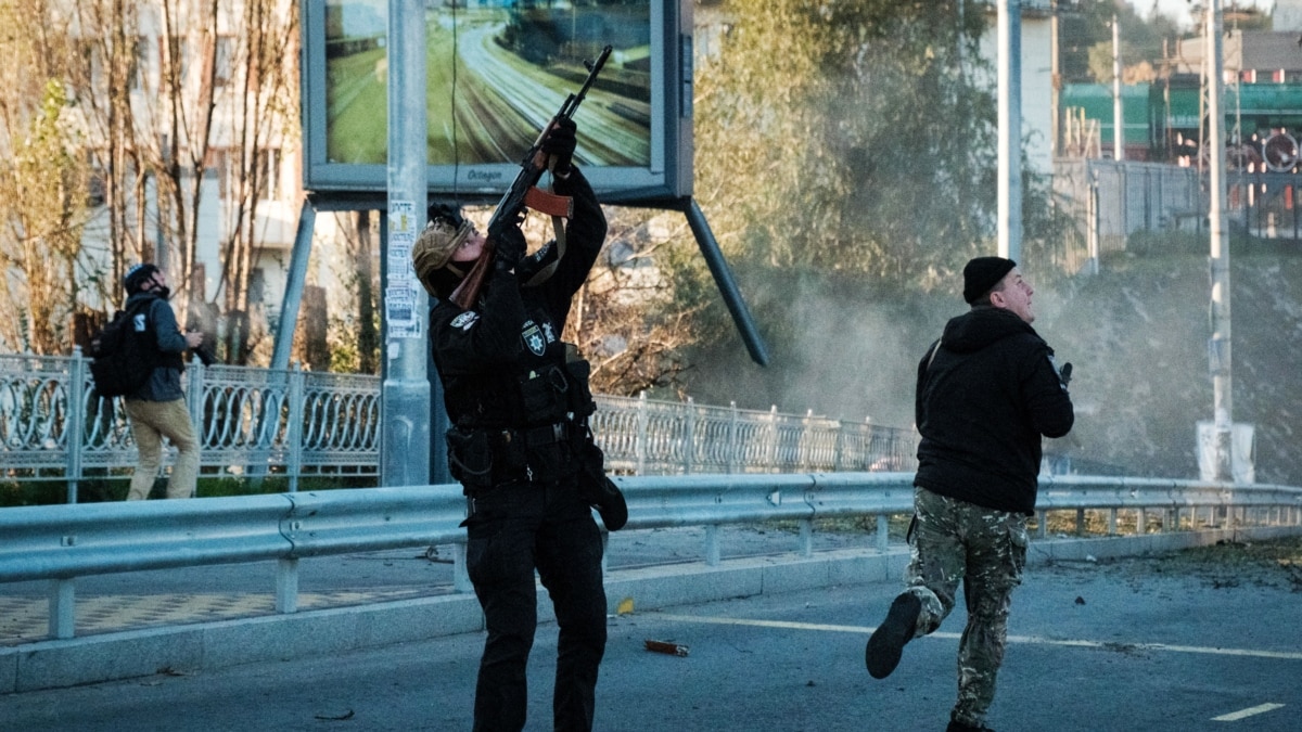Монастирський підтвердив факт збиття поліцейським одного із дронів-камікадзе у Києві