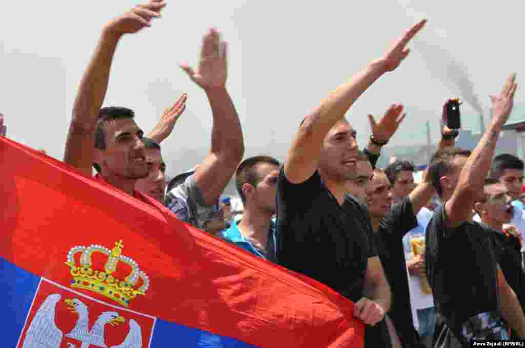 Kosovo - Nešto više od 2000 Srba sa Kosova, iz Srbije i Republike Srpske prisustvovali su parastosu koji je služio patrijarh srpski Irinej, na proslavi Vidovdana.