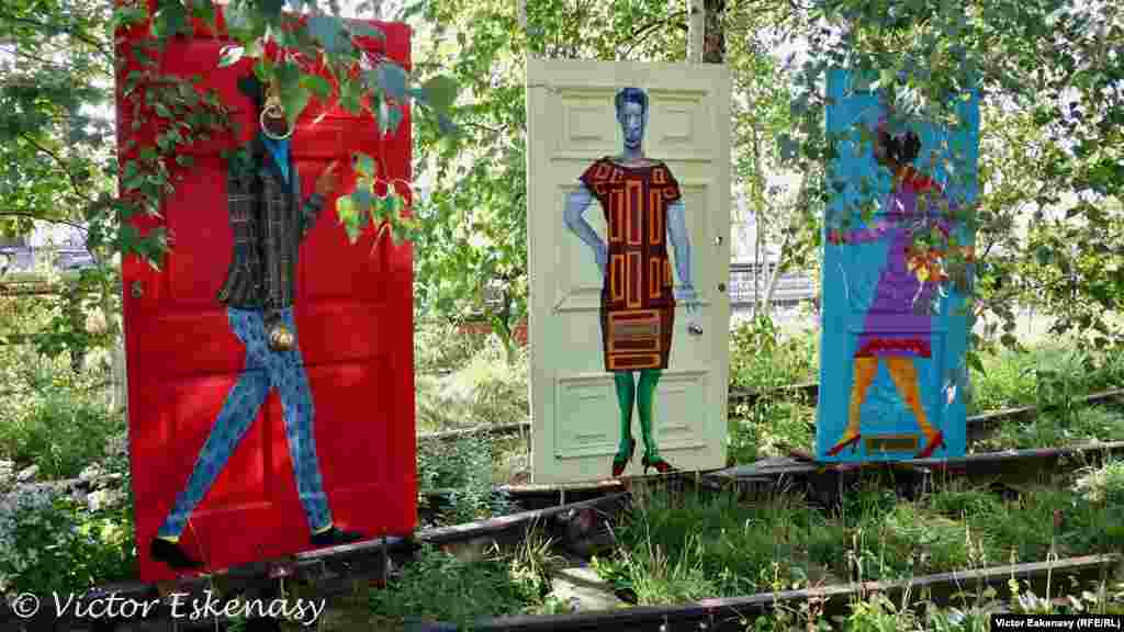 Artă contemporană pe &bdquo;High Line&rdquo;...