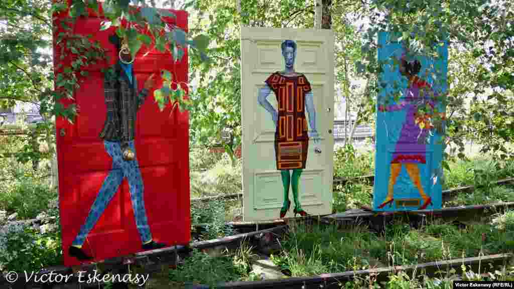 Artă contemporană pe „High Line”...