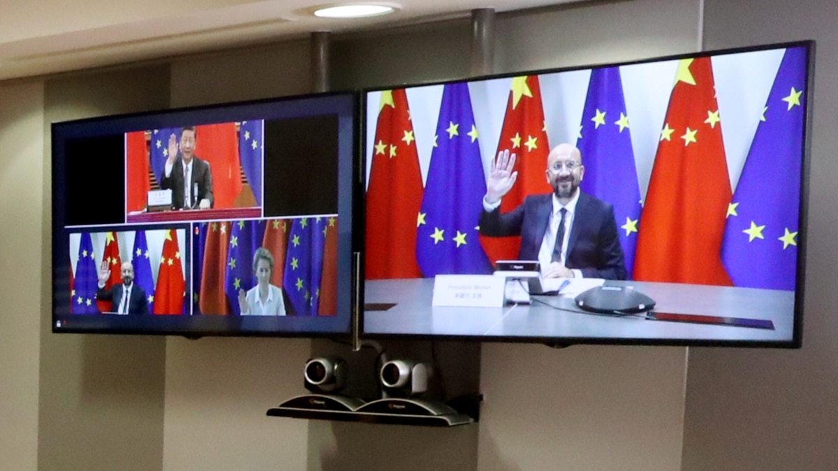 ES ruošiasi įtemptam Kinijos viršūnių susitikimui, vykstančiam Ukrainos karui