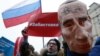 Росія: ведучого «Навальний Live» Шаведдінова арештували на 8 діб