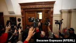 Заседанието на ВКС протече при засилен медиен и граждански интерес