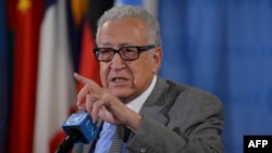 Lakhdar Brahimi, the special envoy for the United Nations and the Arab League for Syria, called for the UN Security Council to approve a resolution providing for a large peacekeeping mission.