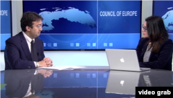 Gianluca Esposito, directorul GRECO, intervievat de Iolanda Bădiliță la Strasbourg