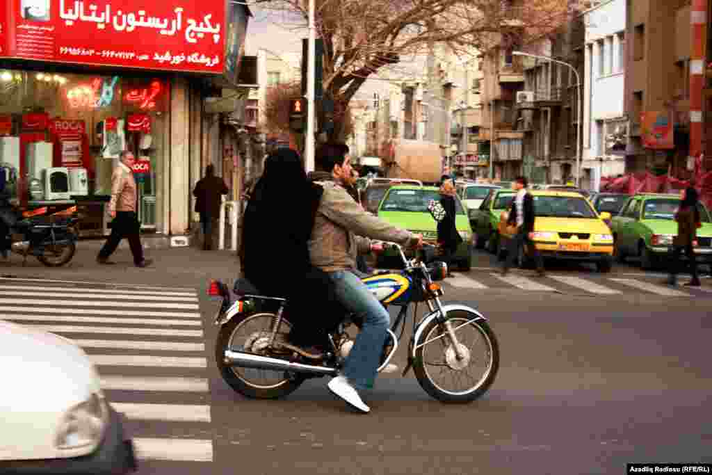 Iran -- Tehran, 26Jan2010