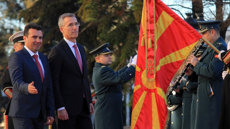 Столтенберг: Очекувам покана за Македонија