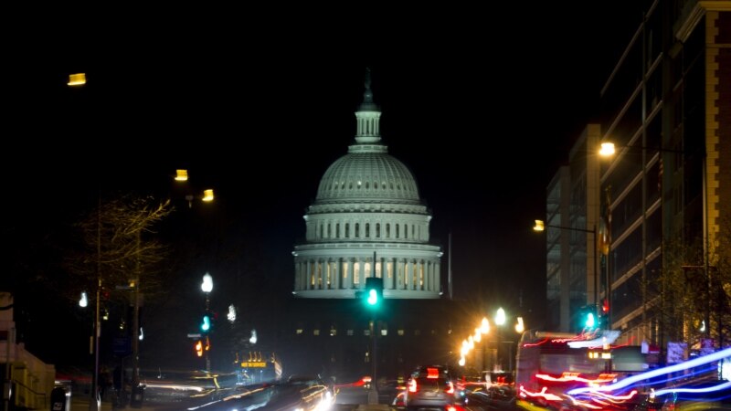 АКШ Сенаты үч жумалык бюджетти жактырды