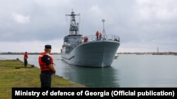 Корабель ВМС України прибуває в порт Поті для участі в навчаннях Agile Spirit 2021