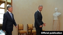 В Брюсселе в рамках рабочей поездки состоялась аудиенция президента КР Атамбаева у короля Бельгии Филиппа.