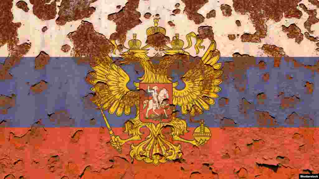 ЕУ - Европската унија го даде своето конечно одобрение за новата рунда санкции кон Русија поради нејзината војна против Украина, соопшти денеска извршната власт на блокот. Осмиот пакет санкции на ЕУ треба да ја лиши Москва од милијарди евра приходи од продажба на производи, за кои ЕУ вели дека создаваат значителни приходи за Русија. Пакетот санкции „го проширува списокот на ограничени ставки кои би можеле да придонесат за воено и технолошко подобрување на Руската Федерација или за развојот на нејзиниот одбранбен и безбедносен сектор“, се вели во новата регулатива за санкции на ЕУ.