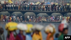 Հնդկաստան - Սրբազան փառատոնը Ալլահաբադում, 10-ը փետրվարի, 2013թ.