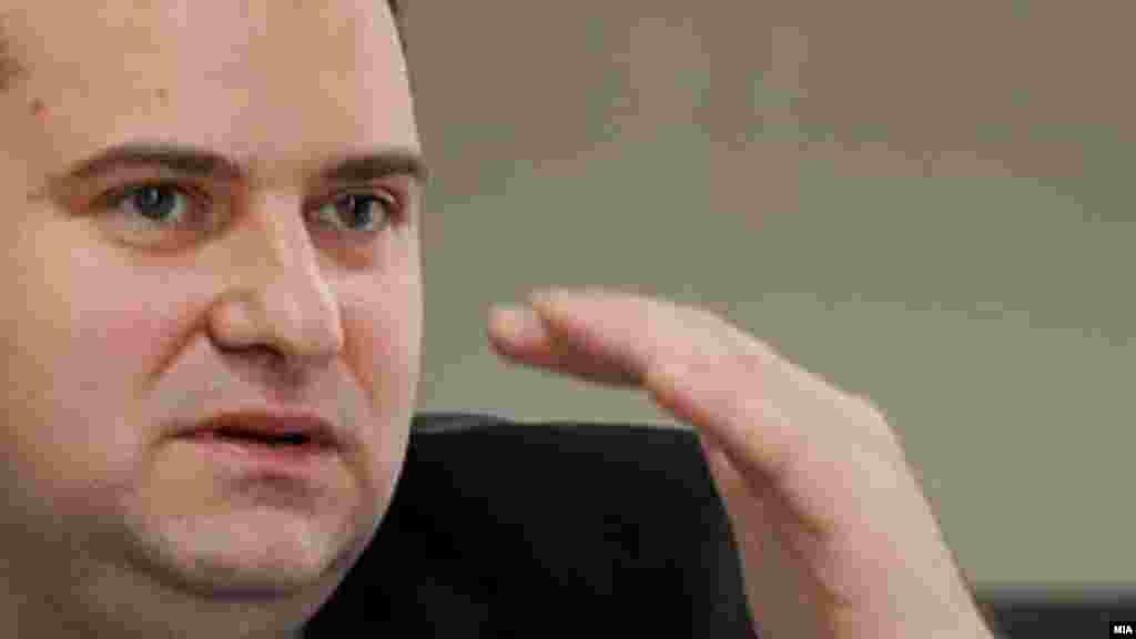 МАКЕДОНИЈА - Во Велешкиот суд денеска продолжи судењето на поранешниот претседател на Основниот кривичен суд - Скопје, Владимир Панчевски. Обвинетиот пред Судот изјавил дека не можел да подготви одбрана.