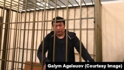 Арестованный в Бишкеке по запросу Астаны казахстанский оппозиционный активист и блогер Муратбек Тунгишбаев. 