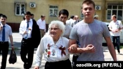 Тошкентда 2012 йилнинг 9 майида олинган сурат.