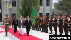 Pakistan Prime Minister Nawaz Sharif at the Afghan presidential palace in Kabul on 12 May.