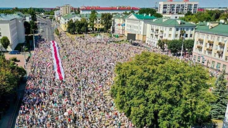 Беларуста “Эркиндик үчүн!” маршы өтүп жатат