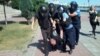 Ուկրաինա - Ոստիկանները կարգի են հրավիրում բախումների մասնակիցներին, Կիև, 6-ը հունիսի, 2015թ․