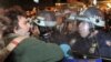ნიუ-იორკი, 15 ნოემბერი: პოლიცია იღებს მოძრაობა "დაიკავე უოლ სტრიტის" ბანაკს