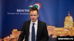 Голова МЗС Петер Сійярто зазначив, безпека енергопостачання Угорщини «вимагає безперебійного постачання газу, сирої нафти та ядерного палива»