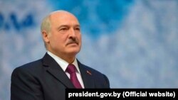 Аляксандар Лукашэнка падчас цырымоніі ўручэньня прэміі «За духоўнае адраджэньне»