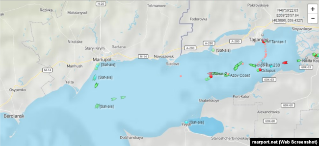 Морской трафик в Азовском море. Можно отслеживать курсирование судов между портами России и Мариуполем: marport.net/sites/default/map/map_mariupol.html