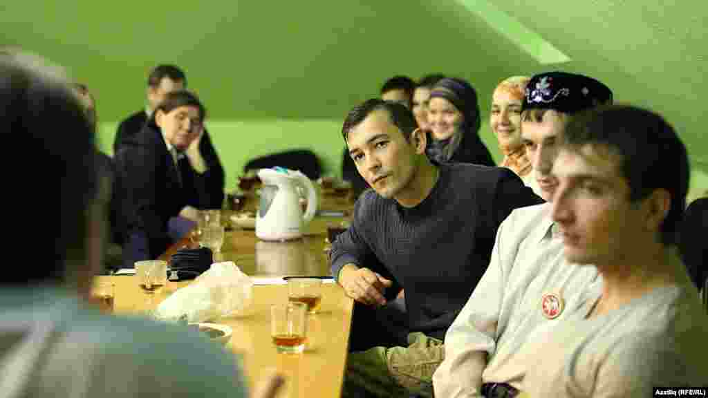 “Фикер” милли яшьләр клубы.