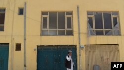 Гостевой дом в Кабуле, где жили сотрудники иностранной благотворительной организации, на который было совершено вооруженное нападение. Кабул, 21 мая 2017 года. 