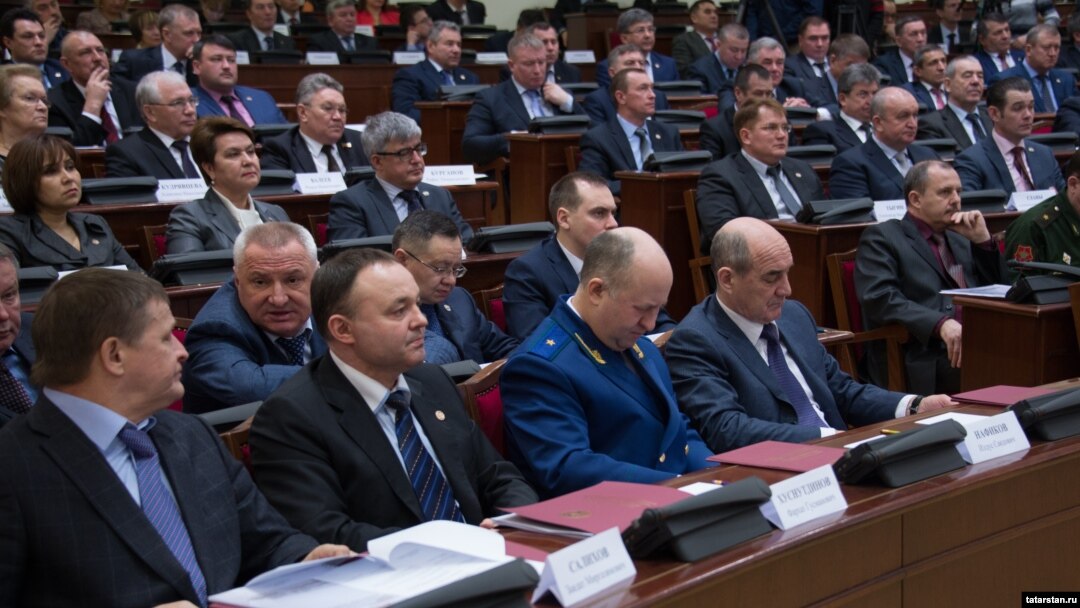 "Татарстанда урта белем бирүне камилләштерү"гә багышланган Иминлек шурасы утырышы