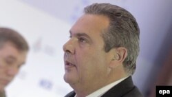 Грчкиот министер за одбрана Панос Каменос