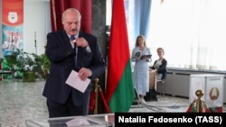 Президент Белоруссии Лукашенко принял участие в голосовании в Минске