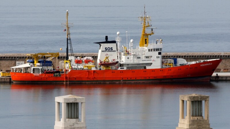 Хуманитарни организации гo прекинуваат спасувањето мигранти во Средоземното Море