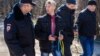 В Симферополе полиция задержала участников митинга возле памятника Тарасу Шевченко. 9 марта 2015 года