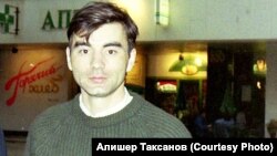 Петр Каримов родился в 1969 году в браке Ислама Каримова и Натальи Кучми